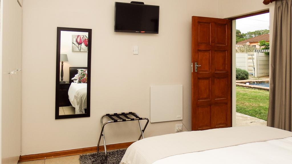 39 On Nile Guest House Port Elizabeth Bilik gambar