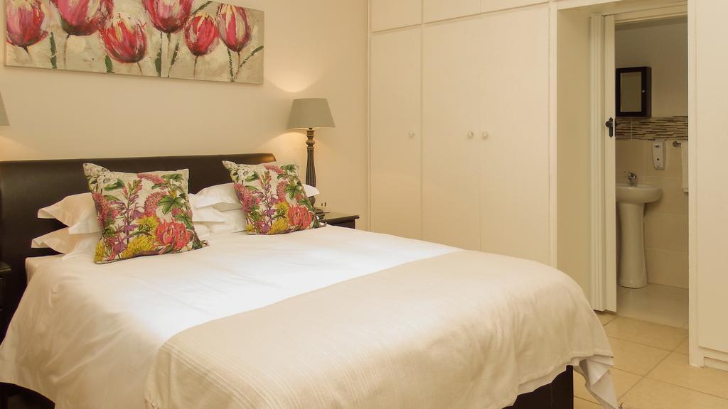 39 On Nile Guest House Port Elizabeth Bilik gambar